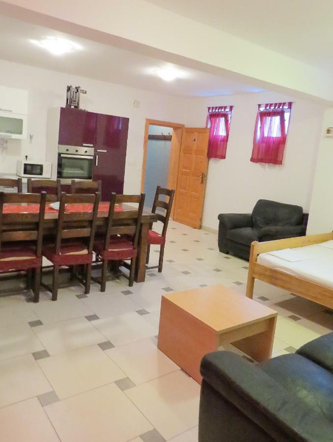 Villa Daria Pakoštane Buitenkant foto